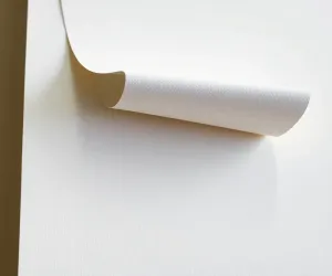 Jak położyć tapetę na krzywej ścianie